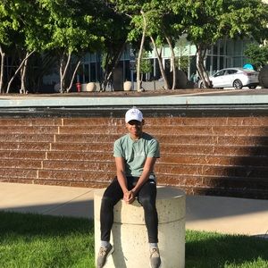 Meet your Posher, Seth